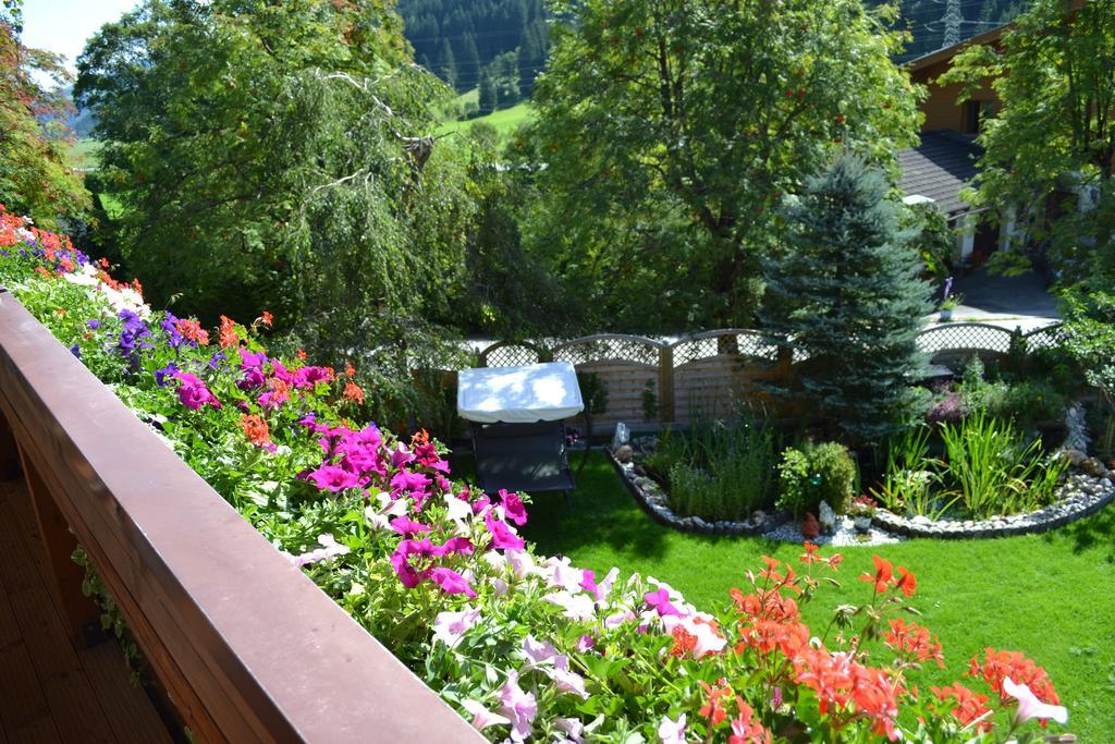 Haus Am Bach Lägenhet Wagrain Rum bild
